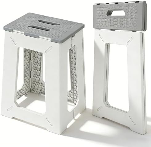 Heightened foldable shower seat with handle